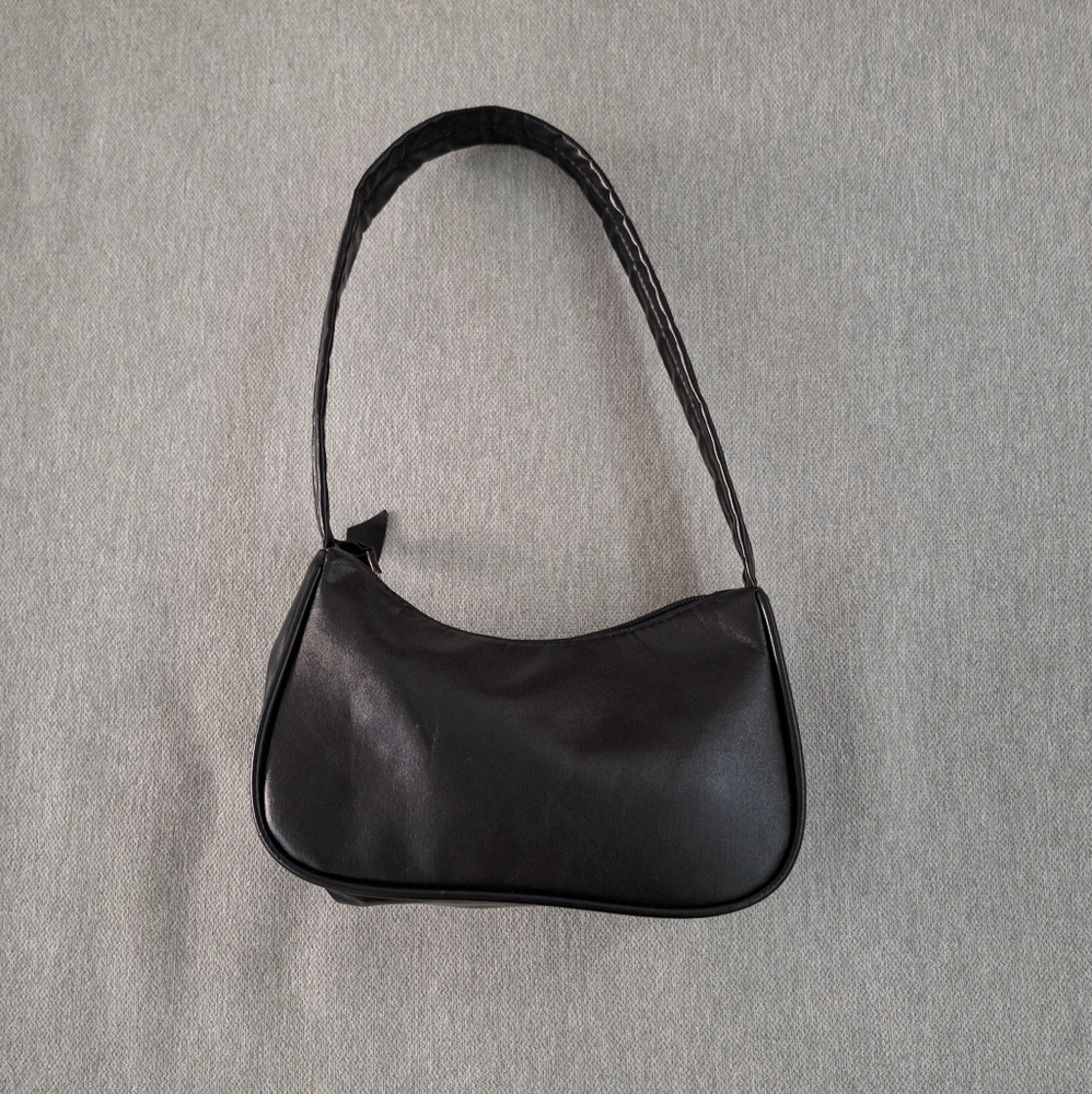 Faux leather bag ₊˚⊹౨ৎ ₊˚⊹ (SOLD)